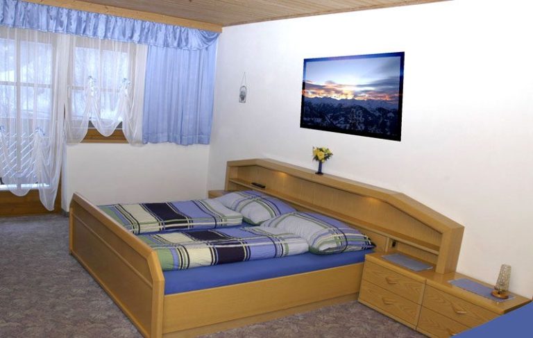 Helles Doppelzimmer mit Alpenblick in Großarl